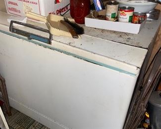 Ooh Vintage freezer $65
