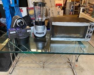 Kitchen electrics including toaster oven, blender & Nespresso Machine 