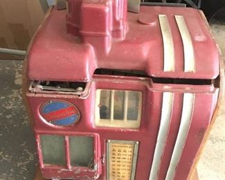 Slot Machine with Key