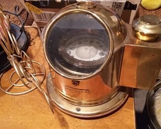 Vintage Brass Nautical Navigating Compass
