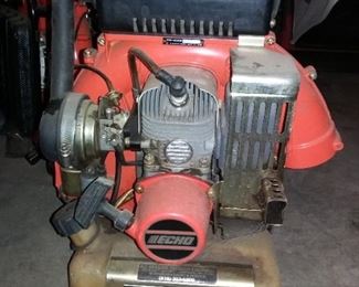 Gas Echo Shoulder Packs