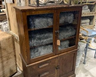 Antique apothecary ornate faux woodgrain detail storage and display cabinet, vintage Mid century aquarium