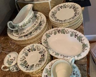 Royal Worcester china set Lavinia pattern, service for 8, plus side pieces
