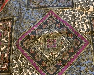 Detail of queen comforter set