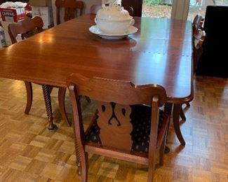 Cherry gate leg table, 2 leaves, pad and 6 chairs