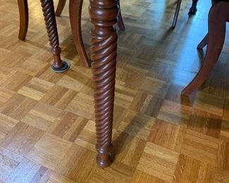 Gate leg table detail