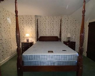 Ethan Allen queen size mahogany poster bed