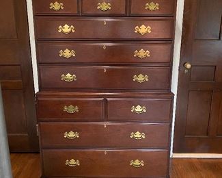 Bernhardt mahogany chest on chest