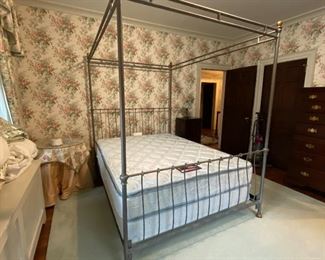Queen size "iron" canopy bed