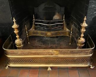 c1825 Fine cut brass fireplace fender, lion paw feet