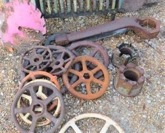 Antique Cast Iron Fireplace Grate Insert/Coal Grate/ Wood Box, Heavy Cast Iron Valve Handles