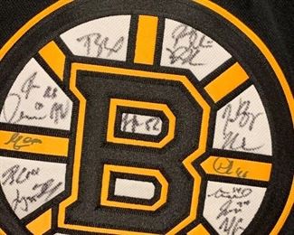 Signed Boston Bruins Jersey (2019 Team )
