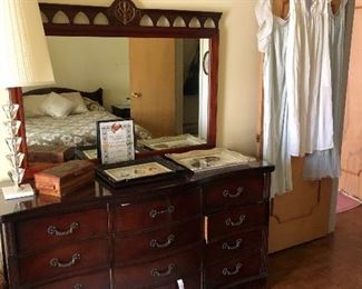 Mahogany bedroom set