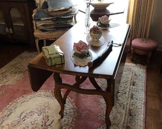 This goes from coffee table raises up to table 