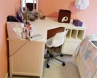 Pottery barn corner computer desk with cubby storage