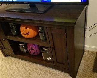 dark wood tv cabinet