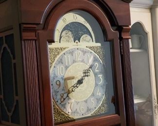 Howard Miller Walnut Federal Style Clock