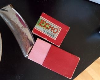 Echo harmonicas