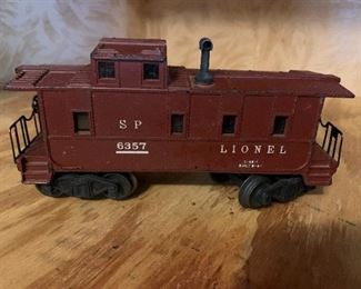 Antique Lionel caboose 6057