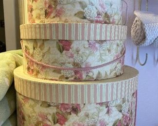 Decorative hat boxes