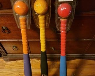 Pizza Hut ball bats