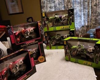 Honda and Kawasaki 1/9 scale supercross bikes