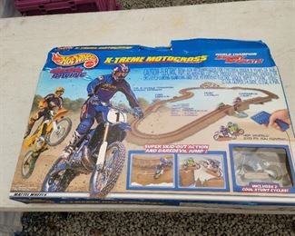 Hot Wheels X-Treme Motorcross, all pieces there