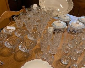 Kitchen 
Glassware, Buffalo china