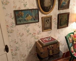 Floral bedroom 
Vintage luggage, artwork, frames