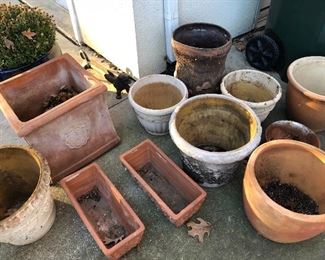 Assorted planters & pots