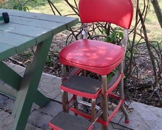 Folding ladder stool