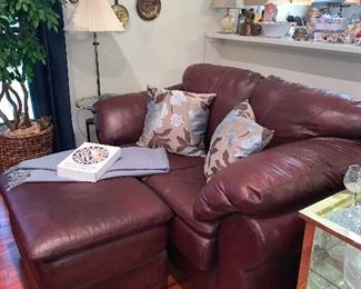 Gallery Leather Love Seat