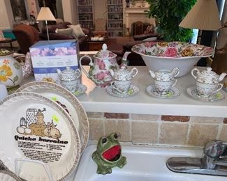 Pie plates, Tea Cup Sets