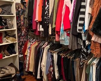 Leo Magnum, Sioni, Prelude, Metro Style, Boston Proper, Lola P, Christina V, Berek, Midnight Velvet, Jessica London, Coach, Neiman Marcus  