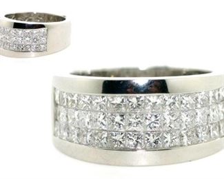 Diamond and Gold Ring Invisible Setting