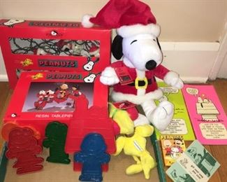 Snoopy/Peanuts collectibles