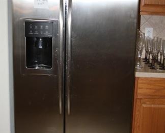 GE Stainless Steel refrigerator