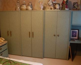 free standing closets