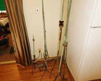 8 Lightning Rods