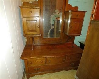 Amazing gentleman's duel hatbox oak dresser