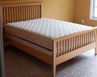 Full size bed complete