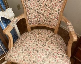 Beautiful side chair, excellent condition $ $225.00