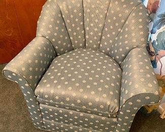 Vintage Fairfield Swivel chair $ 165.00