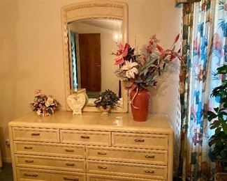 Thomasville chest of drawers with mirror $200.00