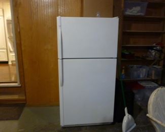 Kenmore refrigerator/freezer