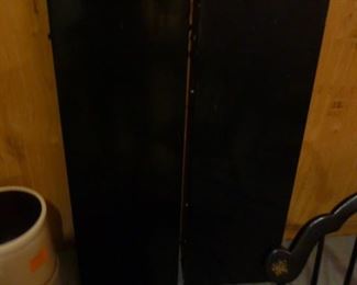 Two leaves for black table