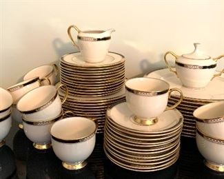 Item 16:  Lenox "Hancock" Presidential Collection:                        12 dinner, 12 salad, 12 cups & saucers, 1 sugar & creamer, veggie dish, platter: $595