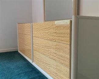 detail - Lacquered Sides