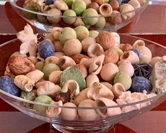 Item 178:  Bowl with .... hm.  Bowl with decorative potpourri items: $12