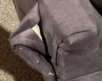 We have this bit of a problem on the back - can you repair that?